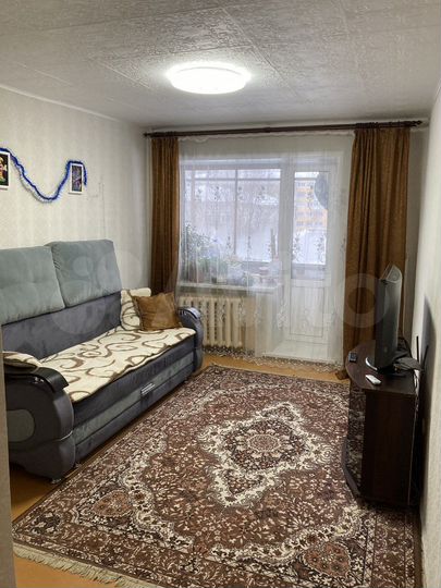 3-к. квартира, 50 м², 3/5 эт.