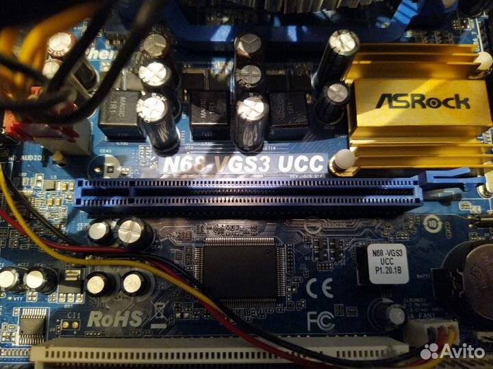 Материнская плата