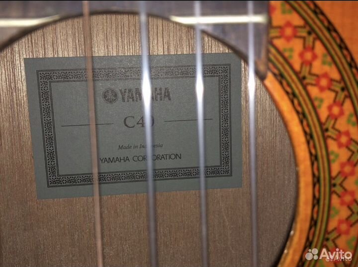 Гитара yamaha c40