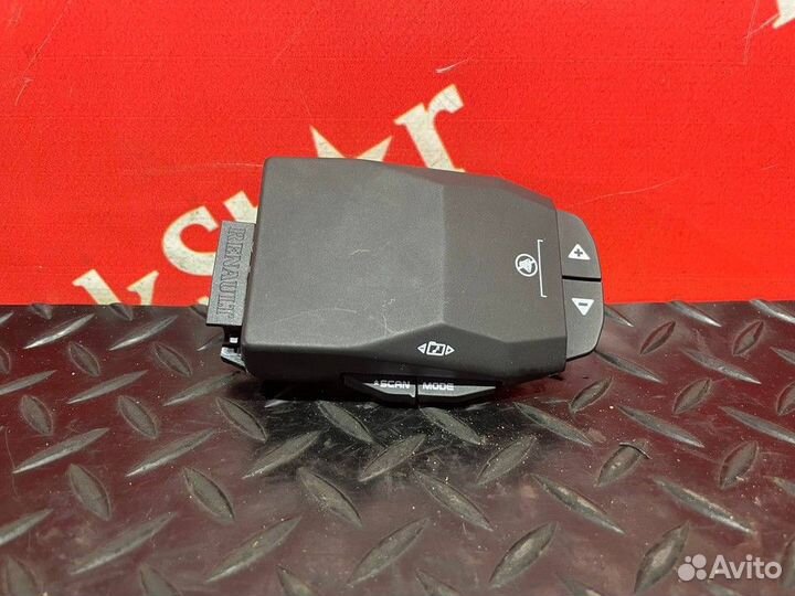 Подрулевой переключатель аудиосистемы Renault T