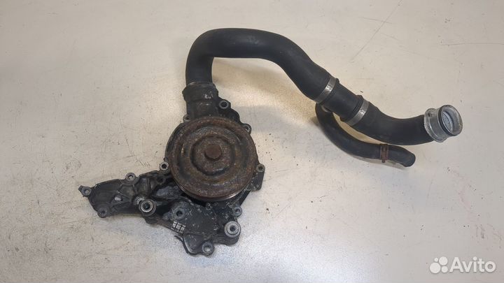 Насос водяной Mercedes CLS C219, 2004