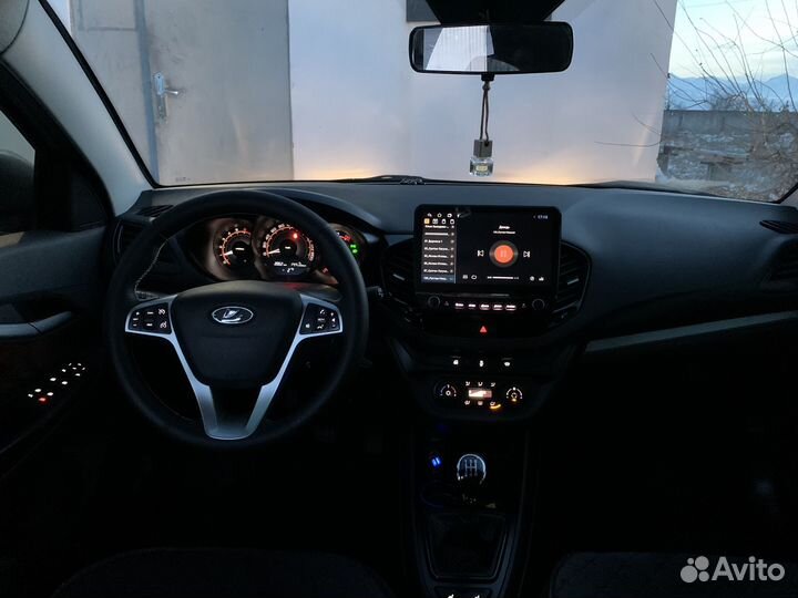 LADA Vesta 1.8 МТ, 2018, 120 000 км