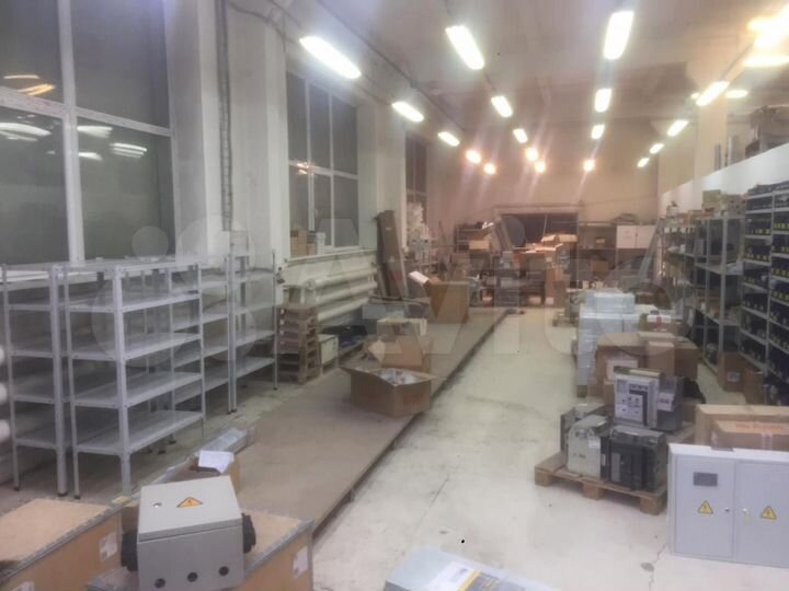 Производственно-складское помещение, 1030 м²