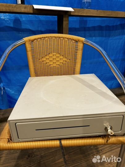 Денежный ящик