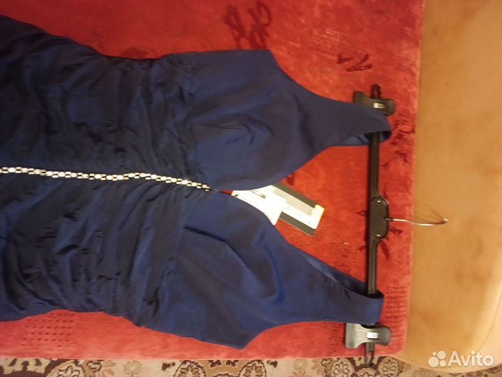 Вечернее платье 46 размера новое