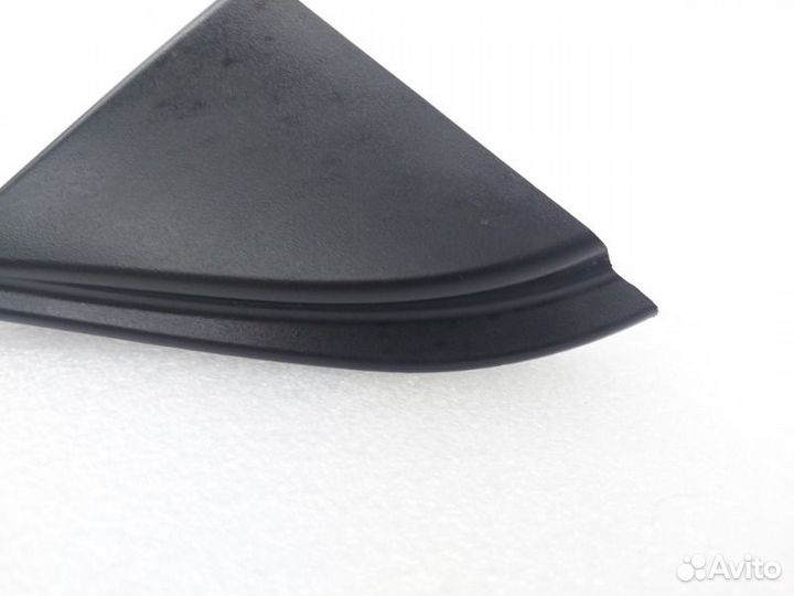 Уголок двери (внутренний) передний правый Toyota