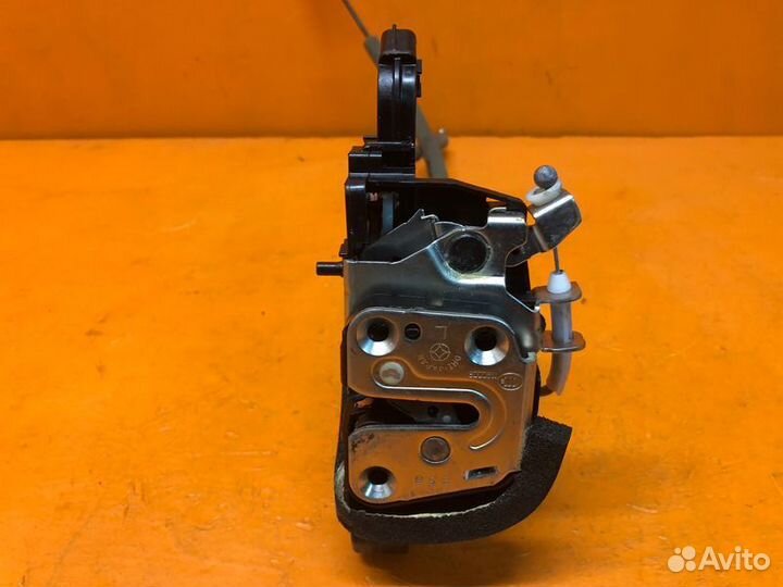 Замок двери задний левый Infiniti Ex35 J50 3.5
