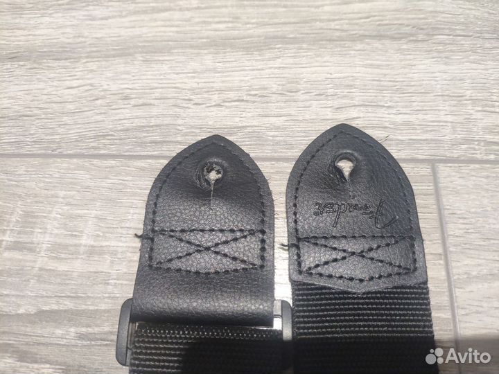 Ремень для электрогитары Fender