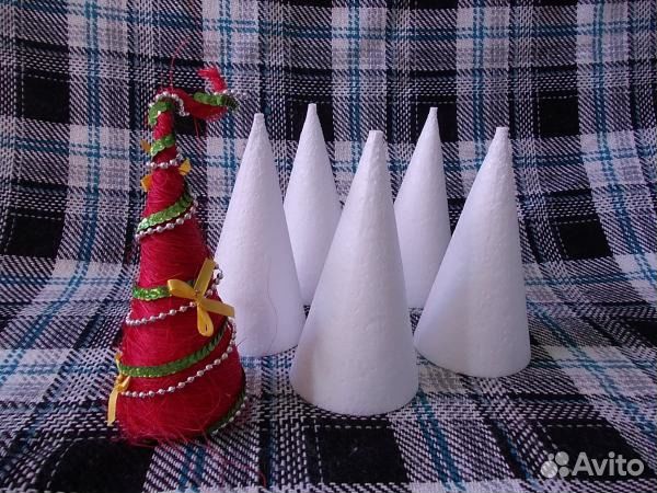 Конус из пенопласта