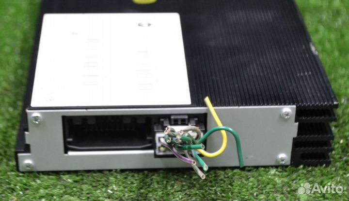 Усилитель акустический jeep Гранд Чероки 4