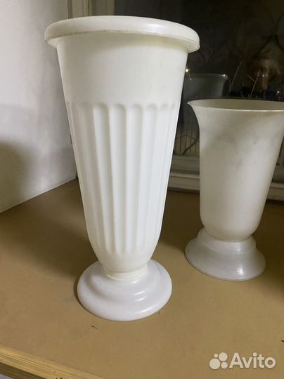 Вазы для живых цветов