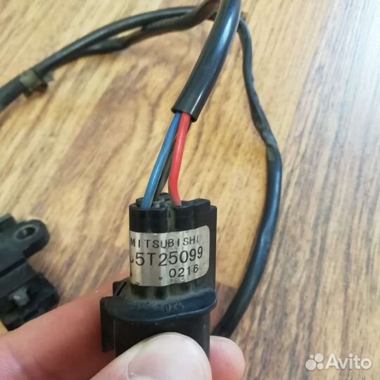 Датчик положения коленвала mitsubishi pajero 2003