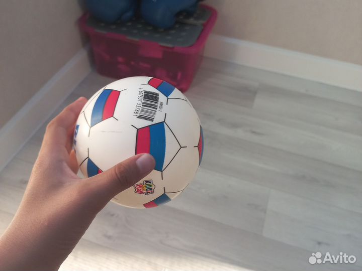 Футбольный мяч