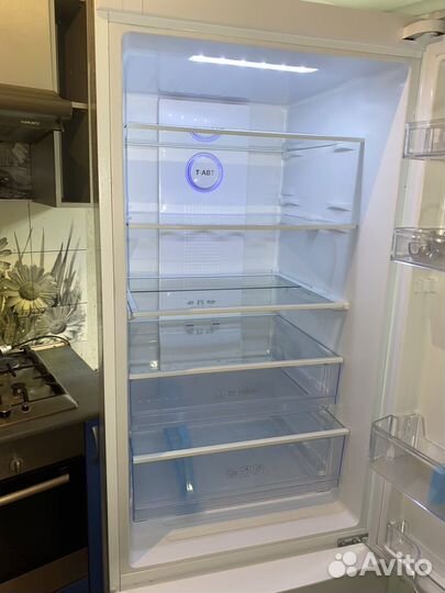 Холодильник haier c2f636
