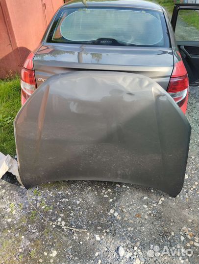 Продам капот лада гранта FL цвет кориандр 5000