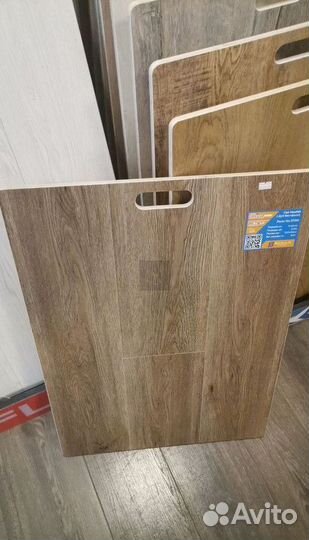 Кварцвиниловая плитка замковая