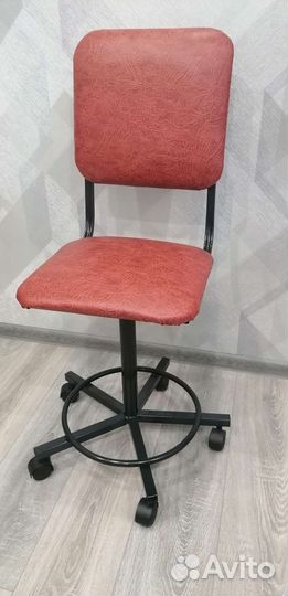 Компьютерное кресло новое