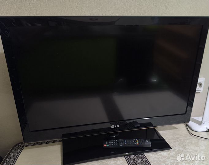 Телевизор LG 32LV3500