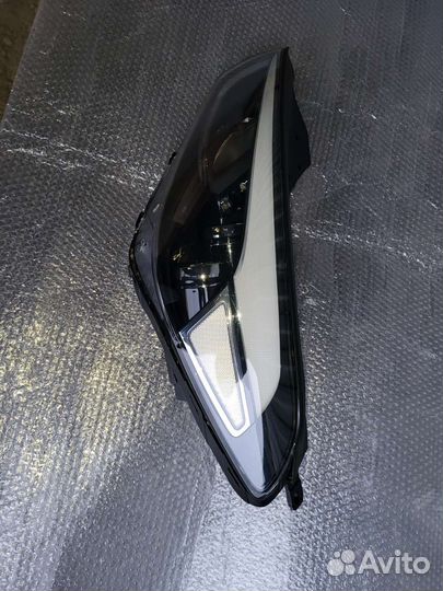 Hyundai tucson 3 с 2015г. Фара левая