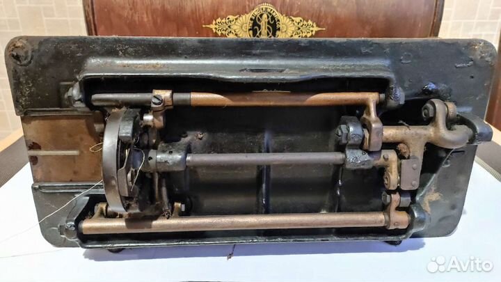 Швейная машина Singer