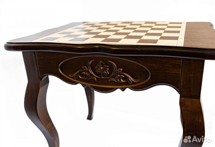 Шахматный столик