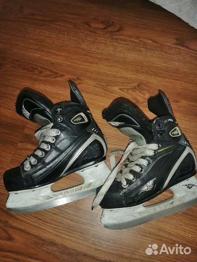 Коньки хоккейные детские