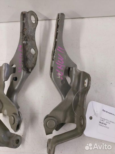 Петля капота правая Toyota Prius NHW11 53410-47010