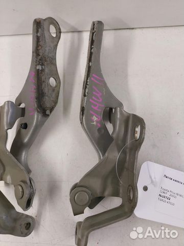 Петля капота правая Toyota Prius NHW11 53410-47010