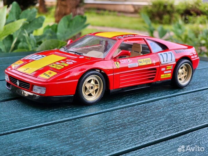 Ferrari 348 tb 1/18 Burago