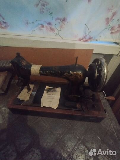 Швейная машина Singer