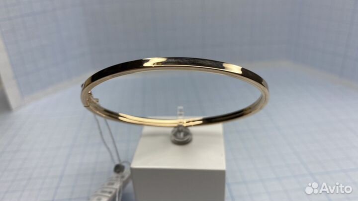 Жесткий золотой браслет 17.0