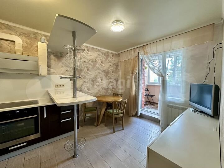 2-к. квартира, 66,1 м², 2/17 эт.