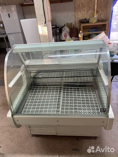 Витринный холодильник