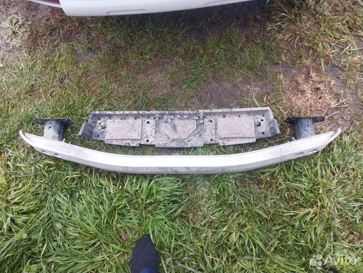 Усилитель бампера задний Lexus Nx