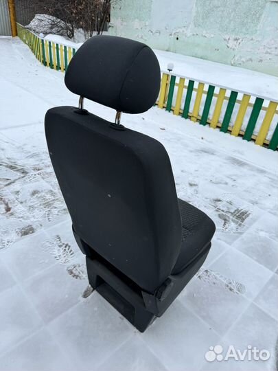 Сиденье volkswagen t5