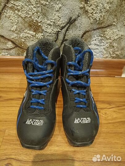 Лыжные ботинки