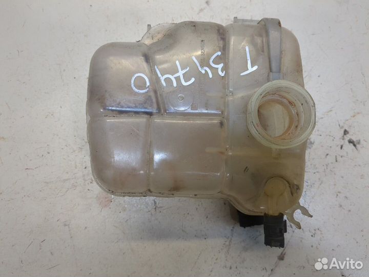 Бачок расширительный Opel Astra J, 2012