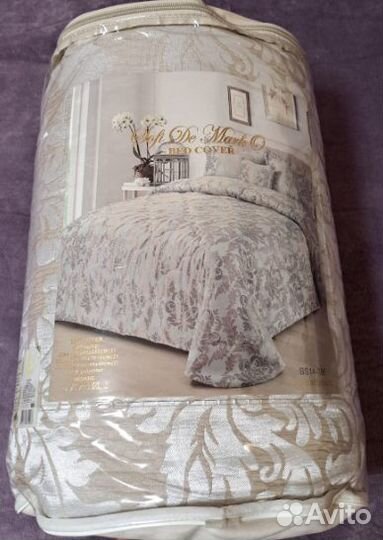 Покрывало с наволочками Sofi De Marko