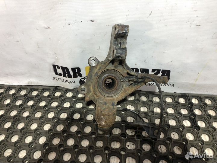 Кулак поворотный передний правый R Peugeot 308