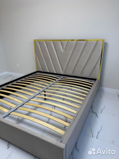 Кровать двухспальная