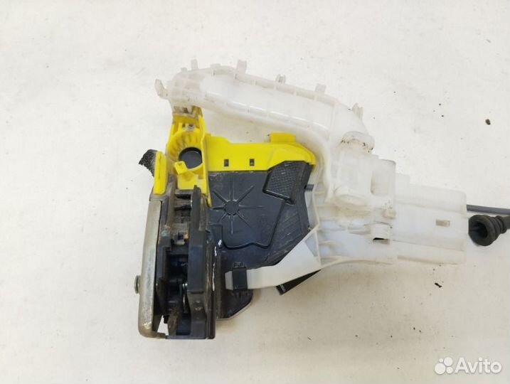 Замок двери передний правый Hyundai Sonata LF