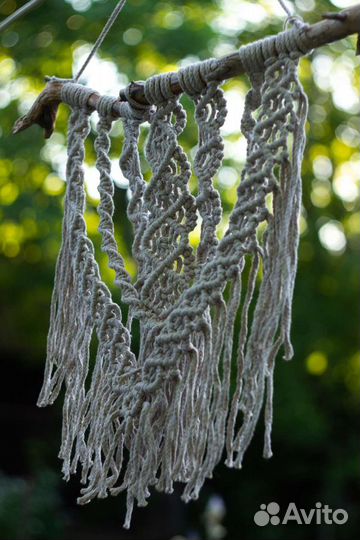 Бежевое панно макраме