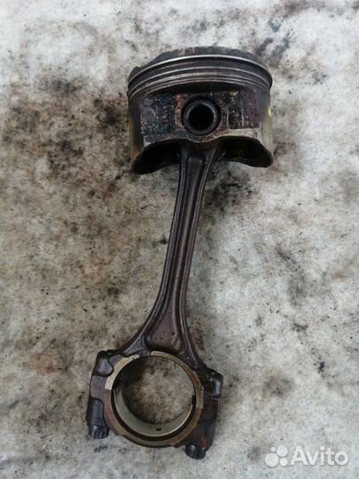 Поршень Toyota Corolla120 NZE121 1NZ