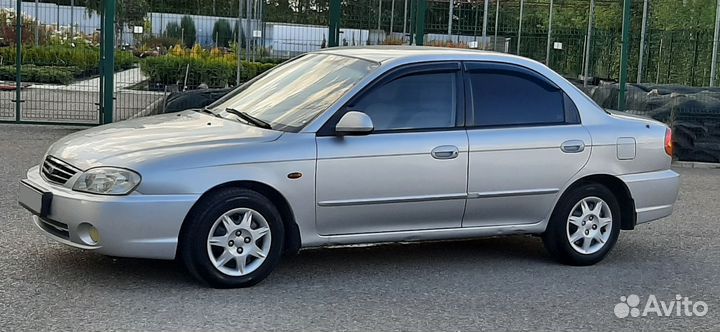 Kia Spectra, 2006