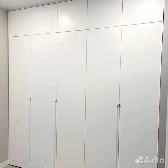 Шкаф-купе для одежды