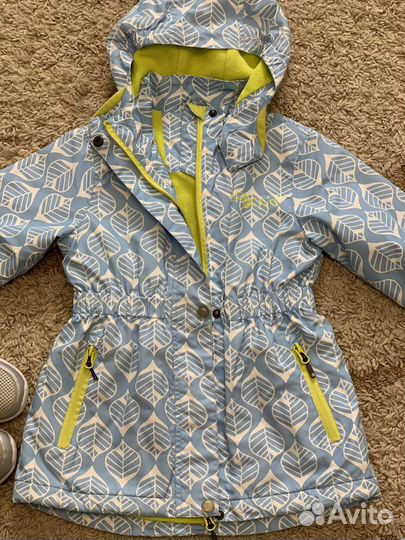 Ветровка и др. вещи на девочку 110 116 рост