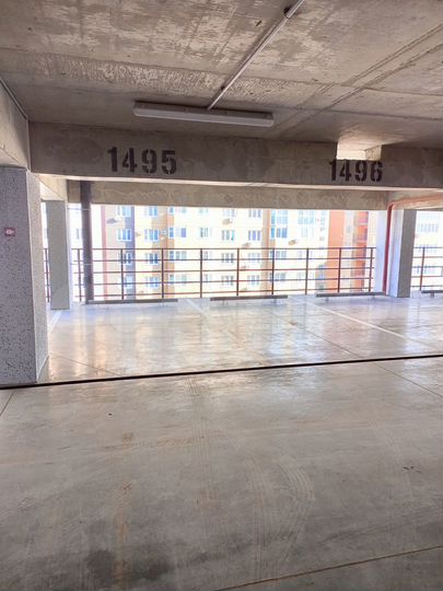 Машиноместо, 14 м²