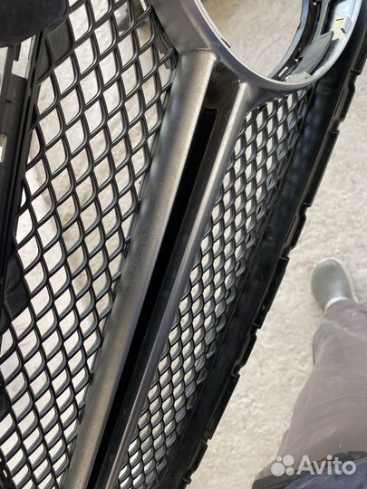 Решетка на W205