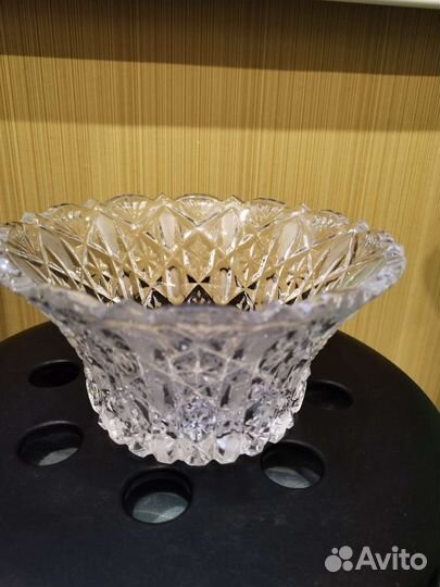 Хрустальная ваза