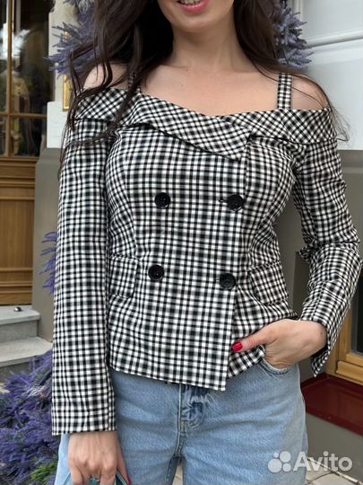 Топ с открытыми плечами